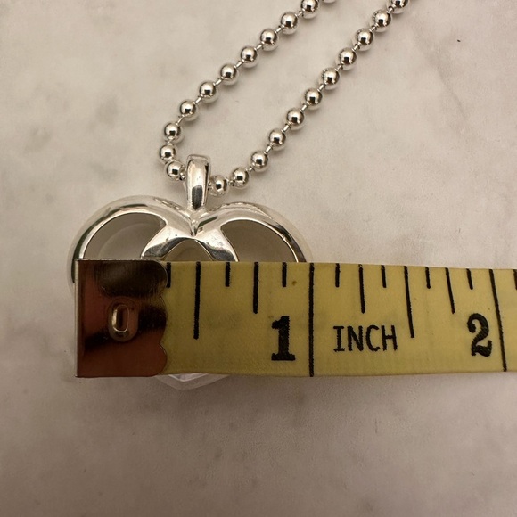 ✨ NWT Gucci Britt Heart Interlocking GG Silver Pendant - Picture 5 of 7